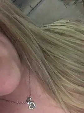 anjinhabs online show from February 12, 4:07 am