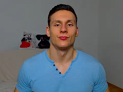 ZeinMiracles online show from October 6, 8:28 pm