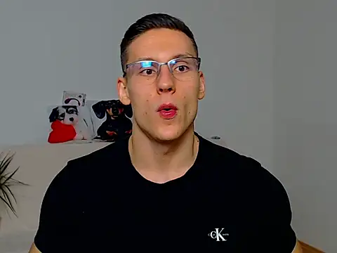 ZeinMiracles online show from October 20, 8:31 pm