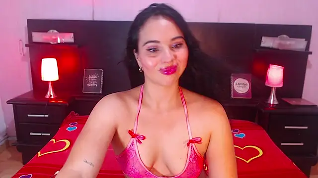 alyssabunnyy online show from September 23, 12:13 am