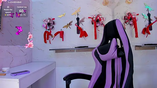 Natasha-Adams online show from March 25, 5:41 pm