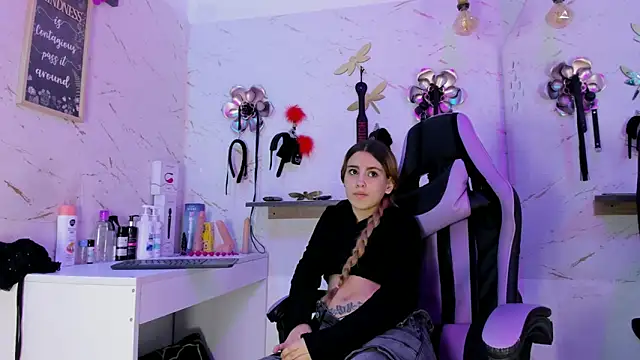 Natasha-Adams online show from April 30, 9:08 pm