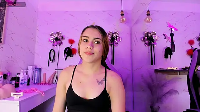 Natasha-Adams online show from May 5, 9:12 pm