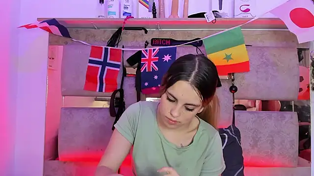 Natasha-Adams online show from June 19, 9:18 pm