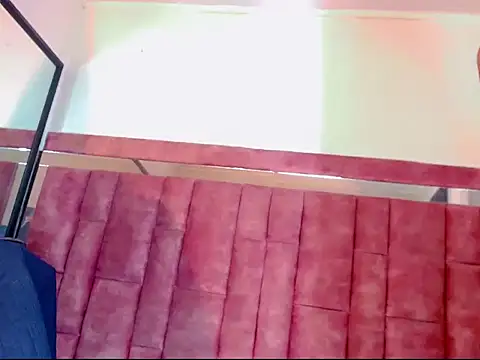 AnntonellaHott online show from December 19, 8:05 pm