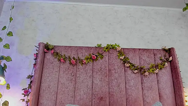 Snapshot of AnyaJay chatting on November 20, 10:42 pm AnyaJay online show from November 20, 10:42 pm