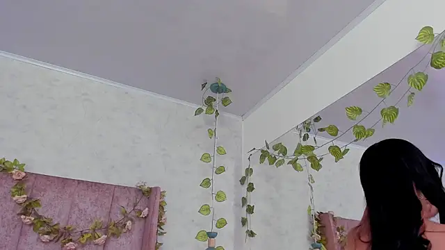 Snapshot of AnyaJay chatting on November 21, 10:08 pm AnyaJay online show from November 21, 10:08 pm