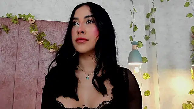 Snapshot of AnyaJay chatting on December 19, 10:17 pm AnyaJay online show from December 19, 10:17 pm