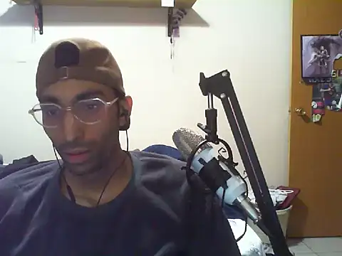 Snapshot of M1GU31923 chatting on October 27, 1:53 am M1GU31923 online show from October 27, 1:53 am