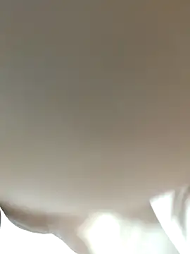 Snapshot of Hot-lino chatting on October 1, 1:22 am Hot-lino online show from October 1, 1:22 am