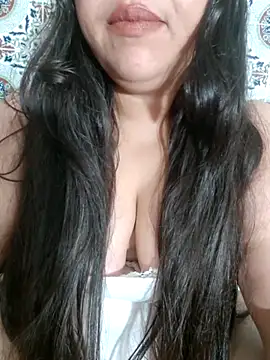 Snapshot of Hot-lino chatting on November 13, 1:15 am Hot-lino online show from November 13, 1:15 am