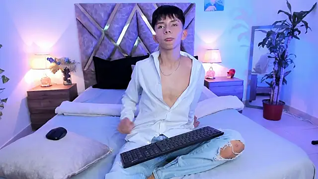 Snapshot of Hyunjin_Son chatting on October 12, 4:39 pm Hyunjin Son online show from October 12, 4:39 pm