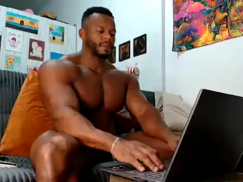 Snapshot of vlarkstone chatting on March 11, 12:27 am vlarkstone online show from March 11, 12:27 am