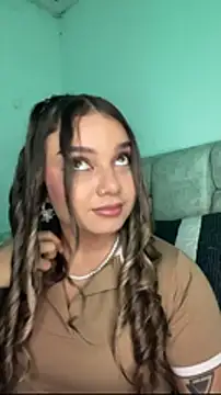 AnnyLopezzz  online show from February 1, 5:17 am