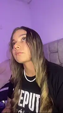 AnnyLopezzz  online show from February 3, 6:11 am