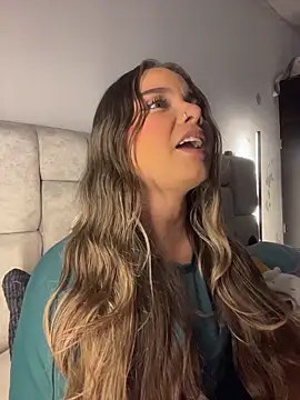 AnnyLopezzz  online show from March 28, 9:47 pm