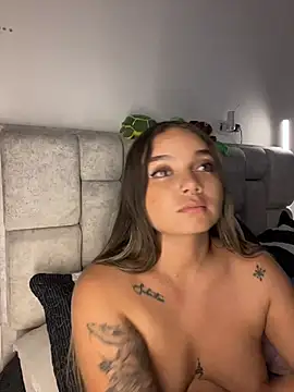AnnyLopezzz  online show from June 20, 6:27 am