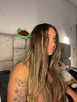 AnnyLopezzz  online show from July 7, 7:23 am