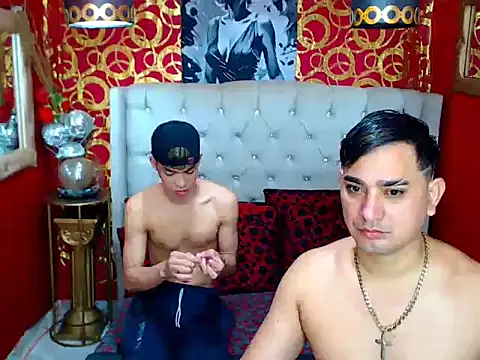 Snapshot of JHOVA23CM chatting on October 18, 1:56 pm JHOVA23CM online show from October 18, 1:56 pm
