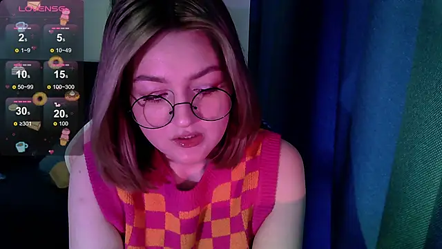 cute1stranger online show from September 14, 7:29 am