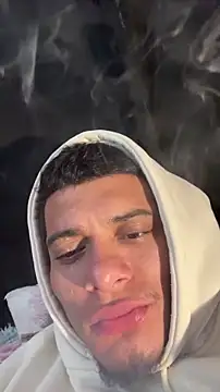 Snapshot of Mrjustin_sebas chatting on March 29, 1:38 am Mrjustin sebas online show from March 29, 1:38 am