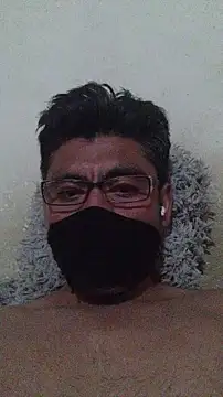 Snapshot of adiel3184@xh chatting on December 3, 5:59 am adiel3184xh online show from December 3, 5:59 am