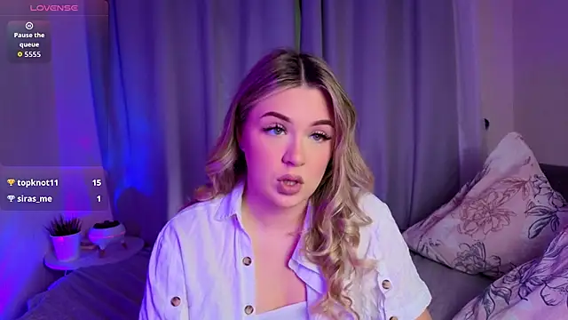 AliaBuerstatte online show from November 4, 7:35 pm