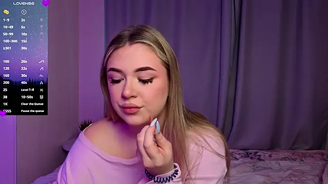 Snapshot of AliaBuerstatte chatting on November 28, 6:05 am AliaBuerstatte online show from November 28, 6:05 am