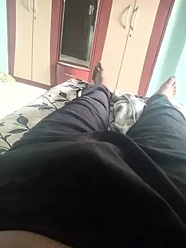 Snapshot of Leon_hot33 chatting on March 26, 10:10 am Leon hot33 online show from March 26, 10:10 am