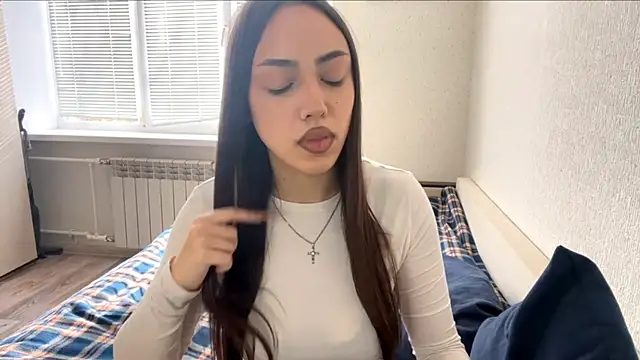 Snapshot of Leaf_Unto chatting on October 2, 10:55 am Leaf Unto online show from October 2, 10:55 am