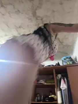 Snapshot of Xiomi_sexx chatting on November 3, 2:35 am Xiomi sexx online show from November 3, 2:35 am