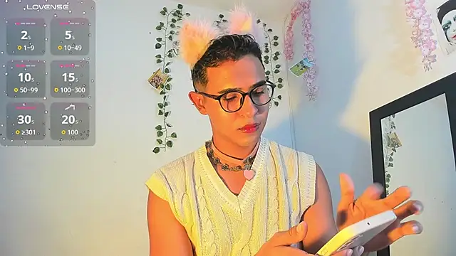 cute sammy 1 online show from September 26, 11:58 am