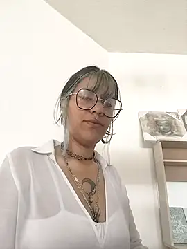 Snapshot of Abigail_98 chatting on September 11, 5:24 pm Abigail 98 online show from September 11, 5:24 pm