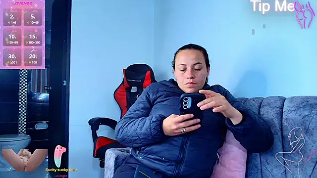 Snapshot of _honey12 chatting on September 23, 12:52 pm  honey12 online show from September 23, 12:52 pm