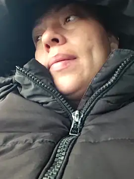 Snapshot of _honey12 chatting on September 30, 12:10 pm  honey12 online show from September 30, 12:10 pm