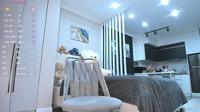 Snapshot of Yunleah chatting on May 18, 5:35 am Yunleah online show from May 18, 5:35 am