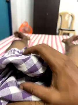 usermood2000 online show from October 7, 6:21 am