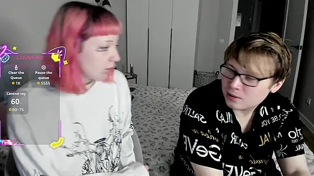 Couple Molly online show from October 15, 4:51 pm