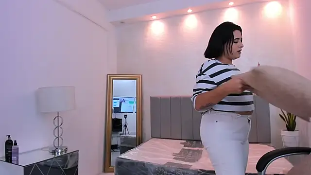 kendall roous online show from September 17, 7:26 pm
