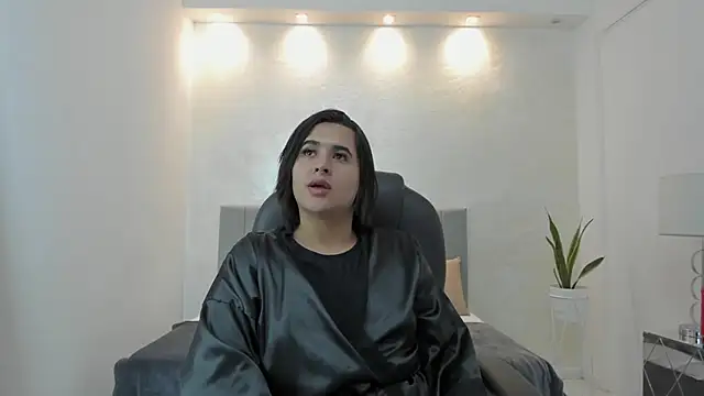 kendall roous online show from October 18, 12:06 pm