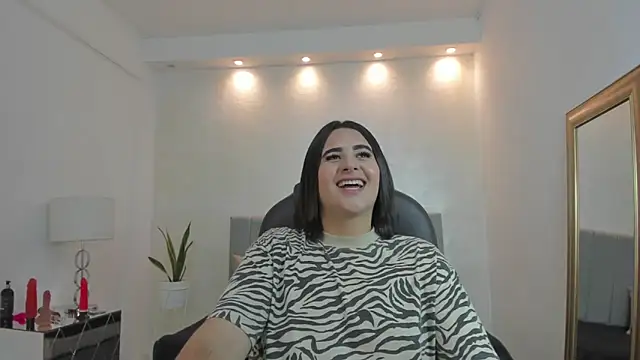 kendall roous online show from October 23, 8:07 pm