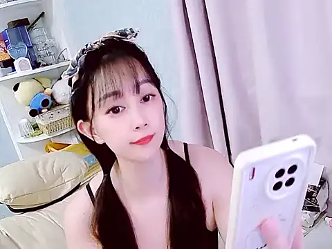 Snapshot of CatLovesapple chatting on September 8, 5:01 pm CatLovesapple online show from September 8, 5:01 pm