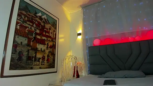 Snapshot of emma_ayala chatting on October 2, 7:10 pm emma ayala online show from October 2, 7:10 pm