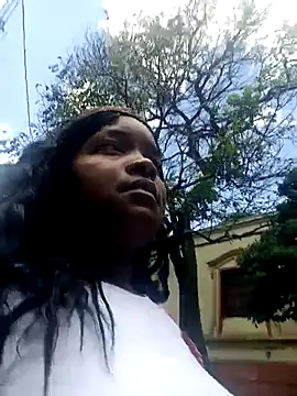 isabella brown1 online show from March 20, 7:19 pm