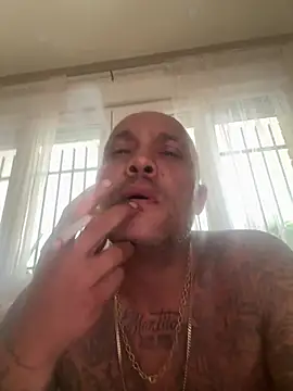 Snapshot of gitanomadrid chatting on May 5, 9:39 am gitanomadrid online show from May 5, 9:39 am