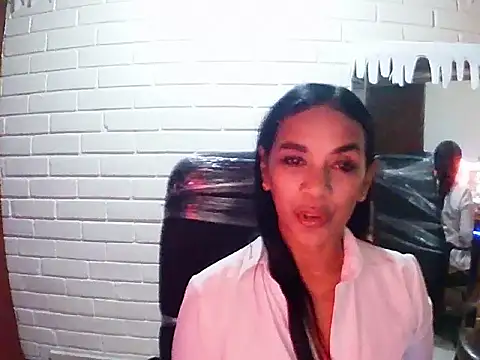 MiiaVelasquez online show from November 12, 4:02 am