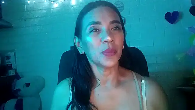 MiiaVelasquez online show from March 4, 4:51 am