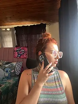 CoraVibes online show from October 7, 7:55 pm