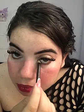 Snapshot of Kuromy_x chatting on March 17, 6:55 pm Kuromy x online show from March 17, 6:55 pm