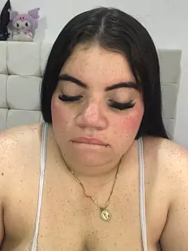 Snapshot of Kuromy_x chatting on March 24, 7:08 pm Kuromy x online show from March 24, 7:08 pm